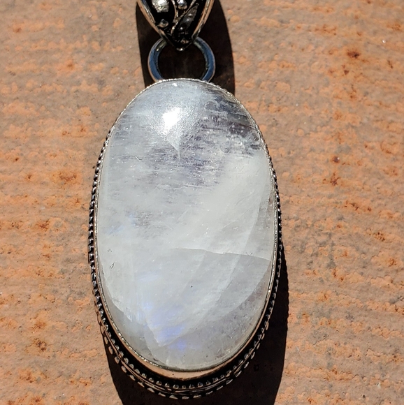 New Rainbow Moonstone 925 Silver Pendant. - Picture 3 of 9